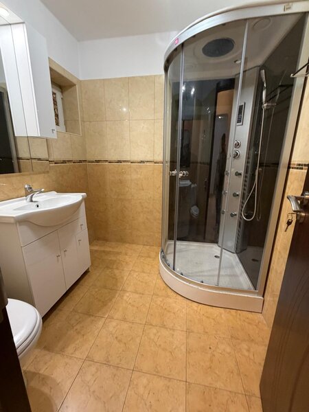 Obor, Mosilor, Stefan cel Mare, vedere spate,